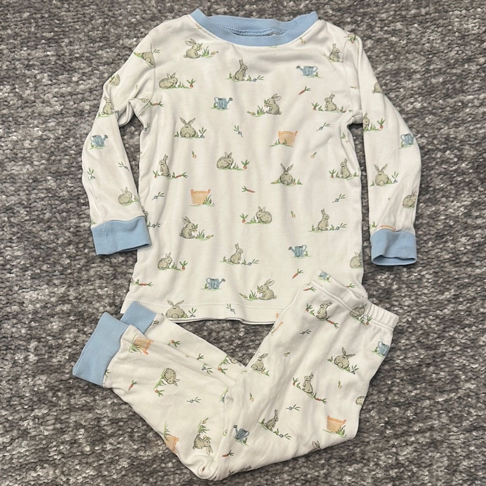Bella bliss blue bunny print pajama set size 2